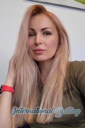 223165 - Oxana Age: 42 - Ukraine
