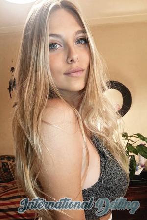 223297 - Lucia Age: 29 - Argentina