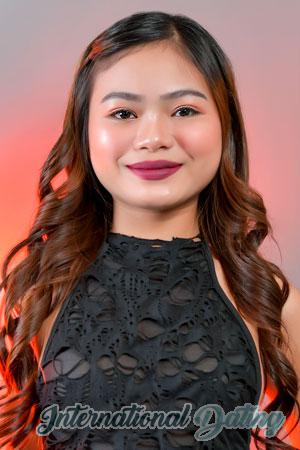 223852 - Jeramae Age: 19 - Philippines