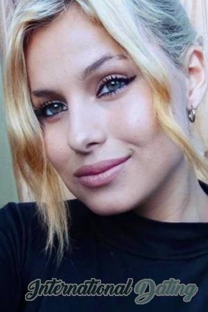 223981 - Milagros Age: 26 - Argentina