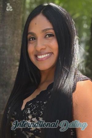 224611 - Michelle Age: 34 - Colombia