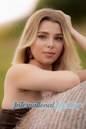 225261 - Anastasiia Age: 19 - Ukraine