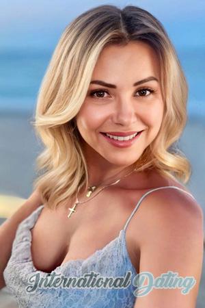 226208 - Svitlana Age: 45 - Ukraine