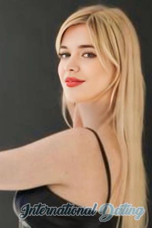 227402 - Irina Age: 32 - Ukraine