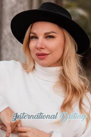 227490 - Yuliia Age: 37 - Ukraine