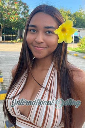 227503 - Sandra Age: 26 - Colombia