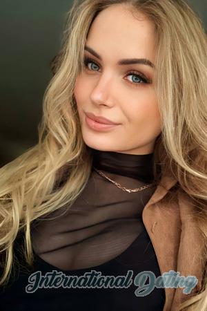 227728 - Anna Age: 19 - Ukraine
