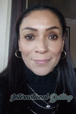 227893 - Oyuky Age: 58 - Costa Rica