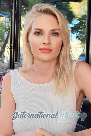 228060 - Irina Age: 42 - Ukraine
