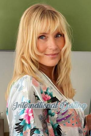 228992 - Svitlana Age: 56 - Ukraine