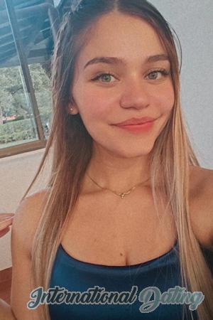 229318 - Michelle Age: 24 - Costa Rica